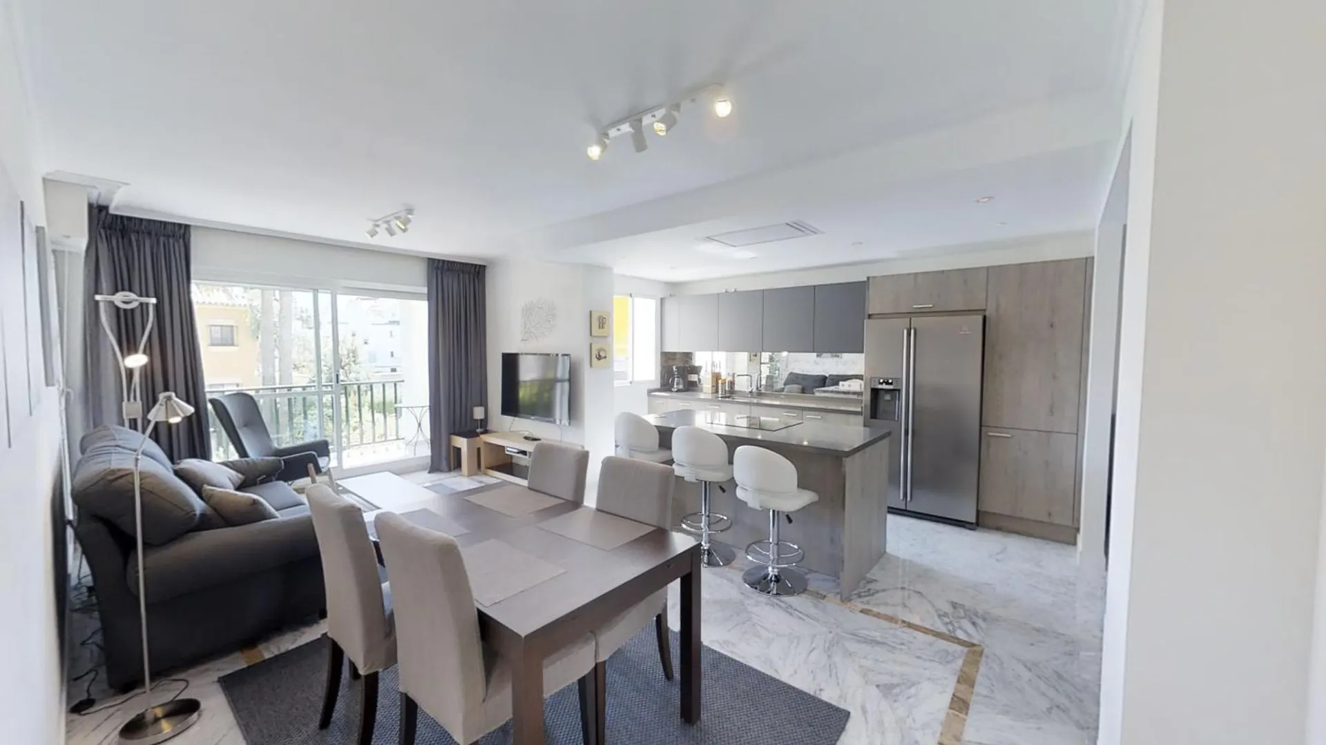 Modern Coastal Apartment Near Puerto Banus Marbella
