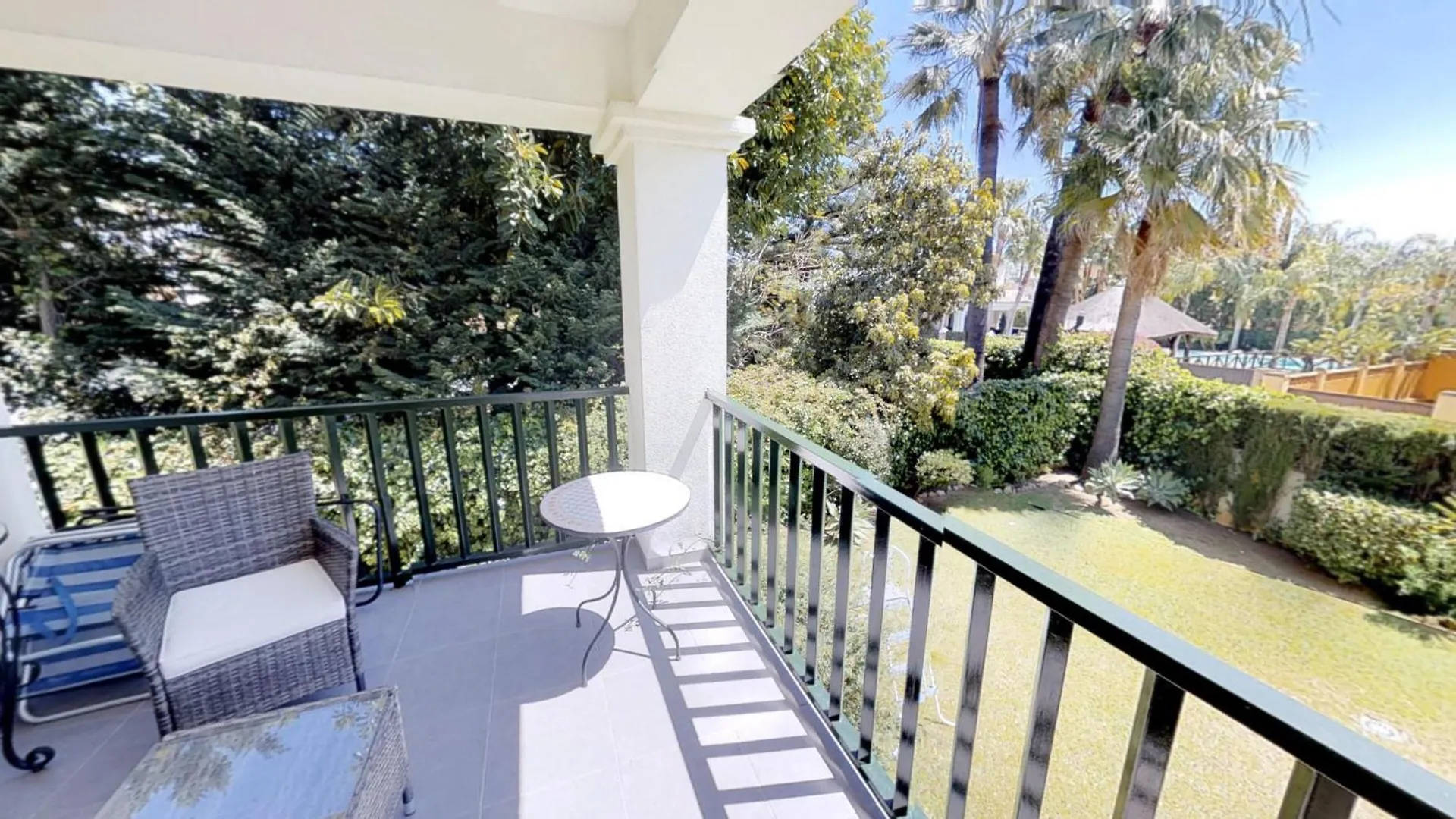 Modern Coastal Apartment Near Puerto Banus Marbella